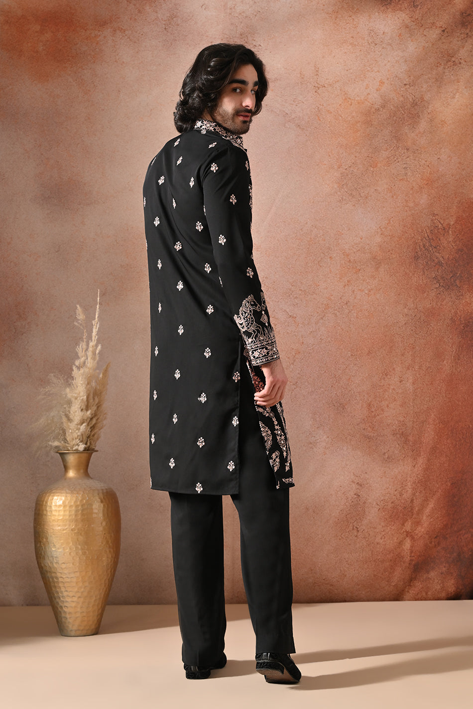 SHAHBAAZ KURTA SET WITH FLOWY TROUSERS