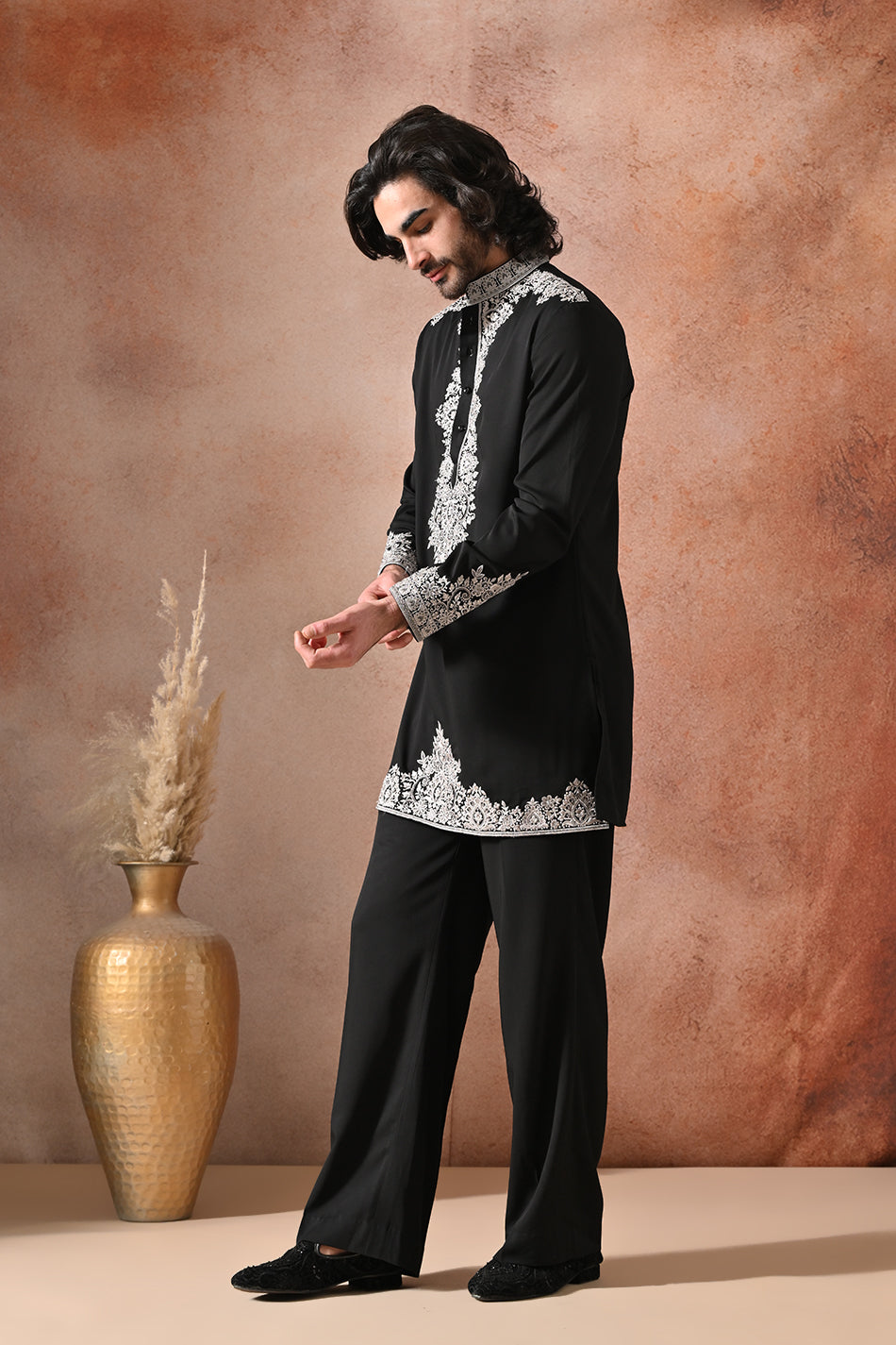 ZAARIN KURTA SET WITH FLOWY TROUSERS