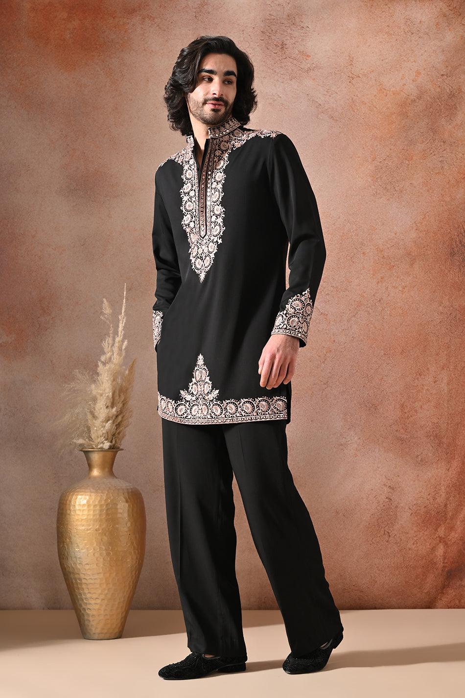 ZARMEHR KURTA SET WITH FLOWY TROUSERS