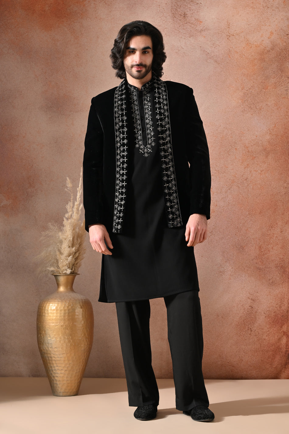 ZARMEHR SHRUG SET WITH KURTA & TROUSERS