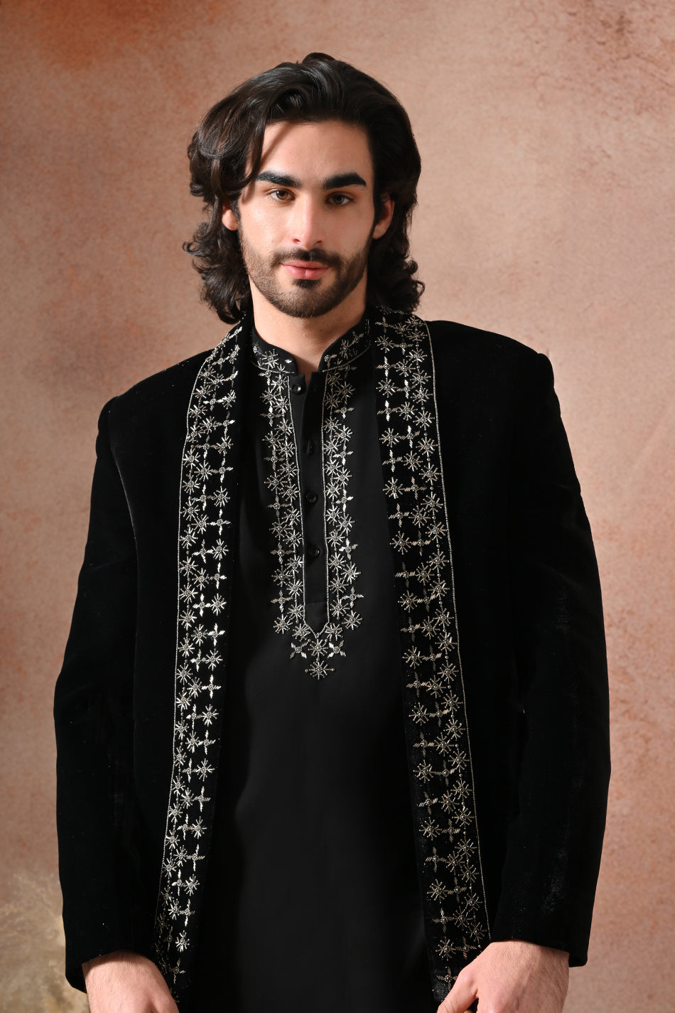 ZARMEHR SHRUG SET WITH KURTA & TROUSERS