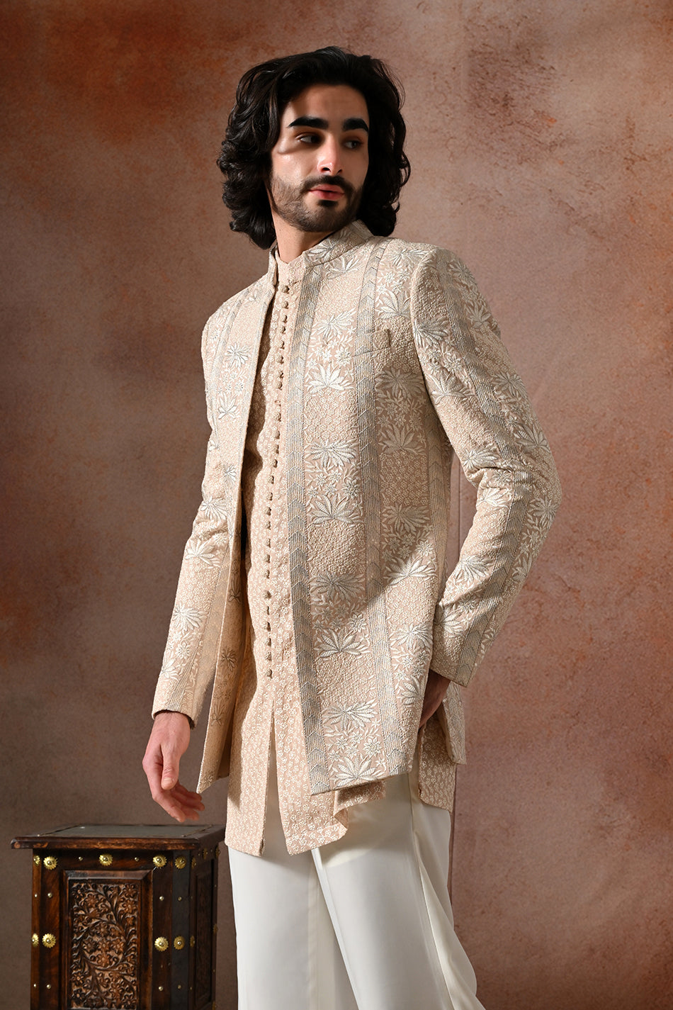 AFSHAAN SHRUG SET WITH KURTA & TROUSERS