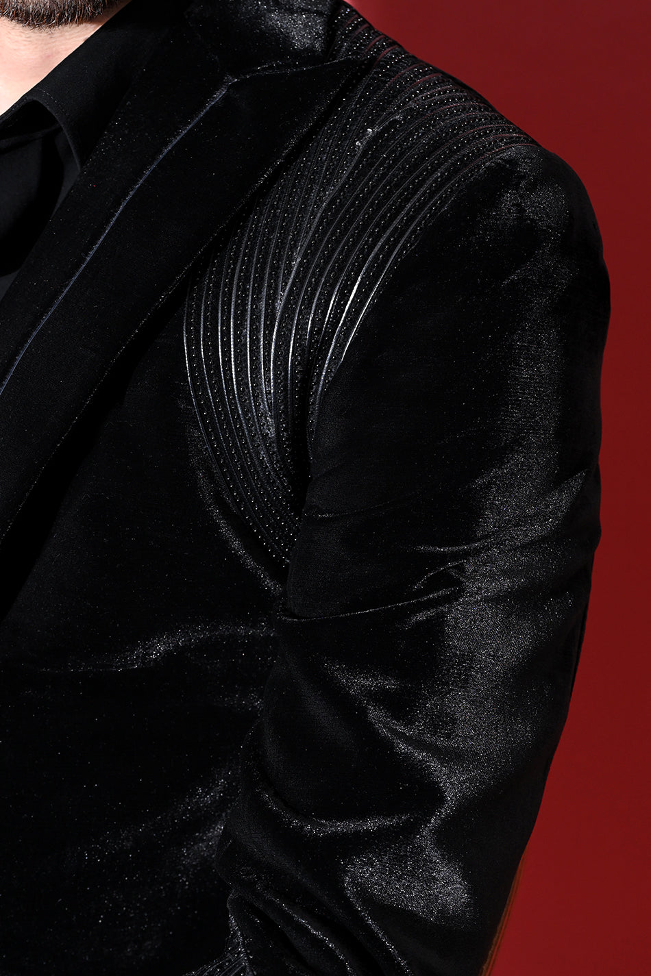 WAVE LEATHER EMBELLISHED VELVET BLAZER WITH TROUSERS