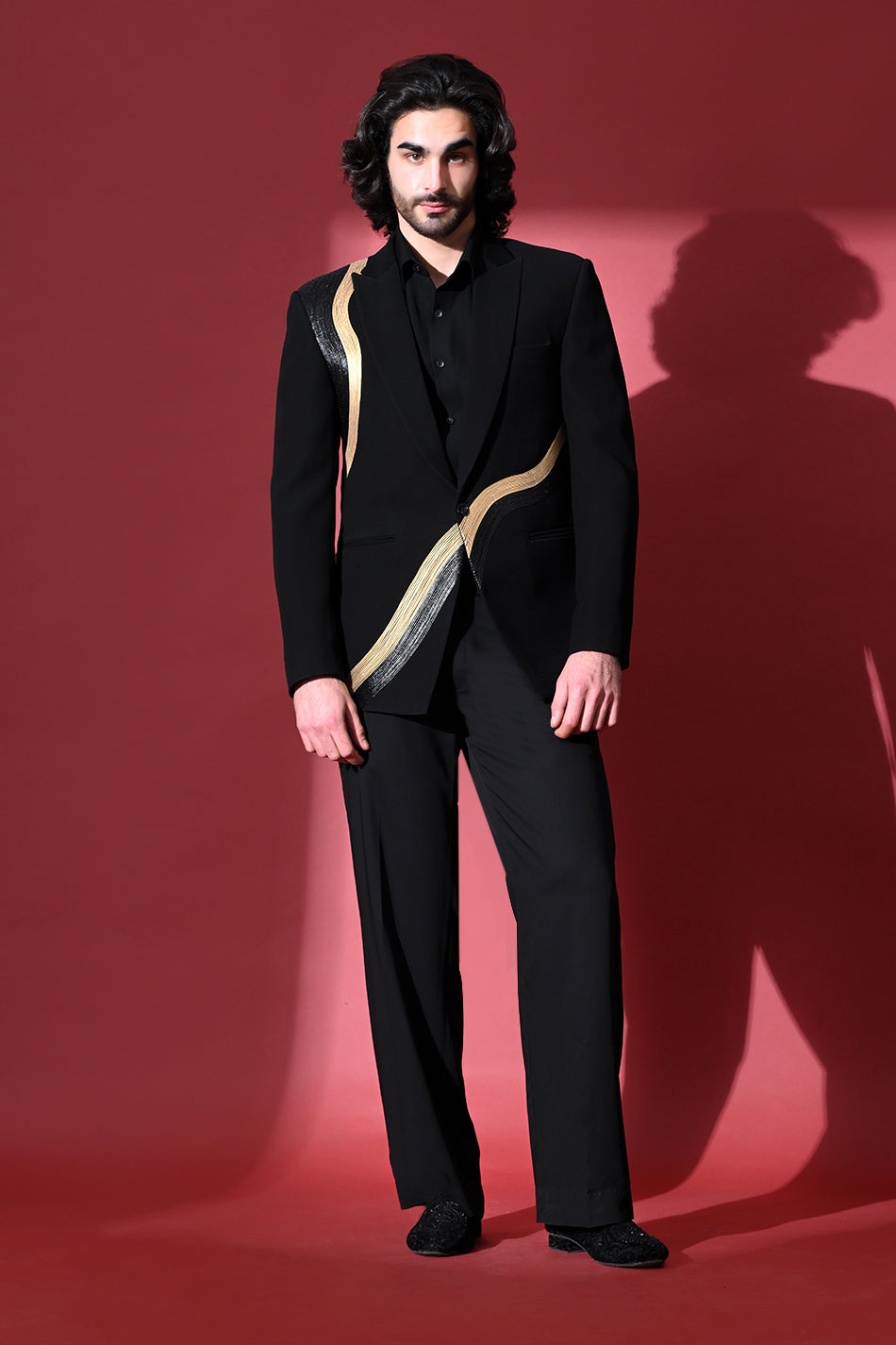 REGAL MINIMAL WAVE BLAZER WITH TROUSERS