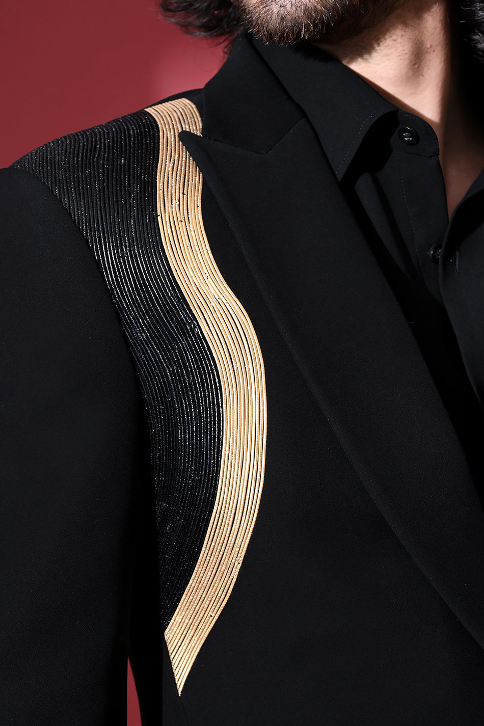REGAL MINIMAL WAVE BLAZER WITH TROUSERS
