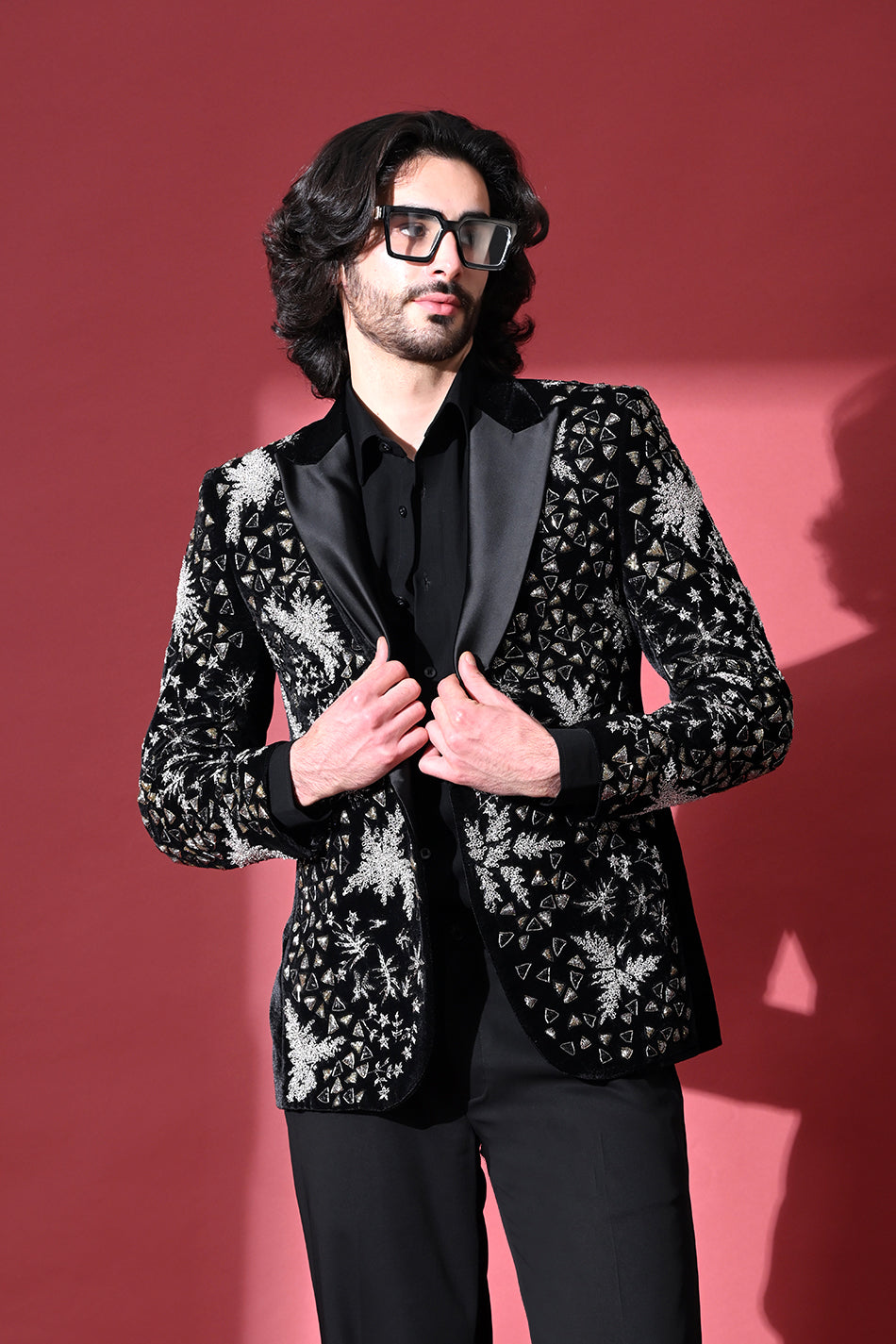 LUNAR NOIR TUXEDO BLAZER WITH TROUSERS