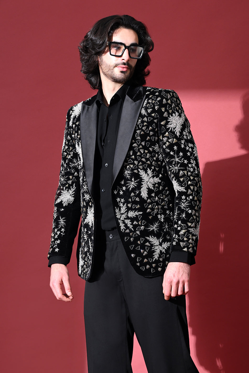LUNAR NOIR TUXEDO BLAZER WITH TROUSERS