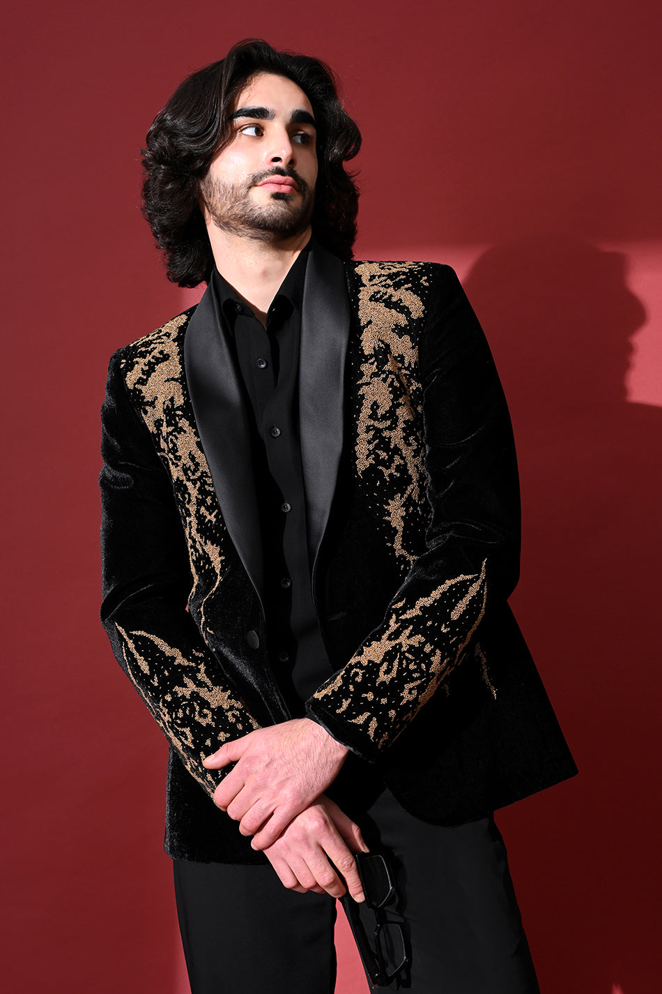 ECLIPSE ROYALE EMBELLISHED TUXEDO BLAZER WITH TROUSERS (GOLD)
