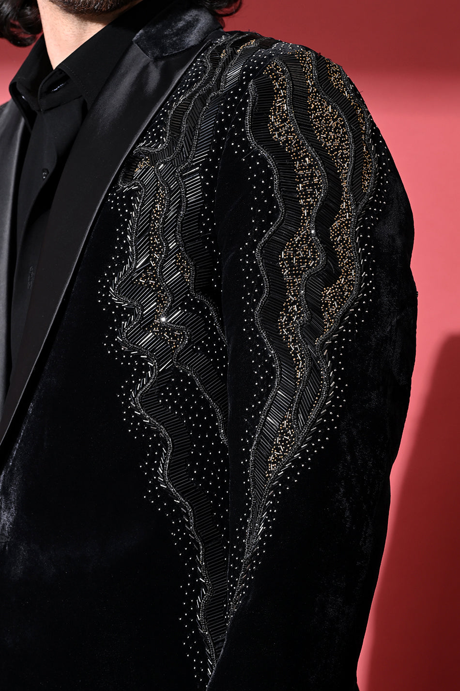 OBSIDIAN WAVE VELVET TUXEDO WITH TROUSERS