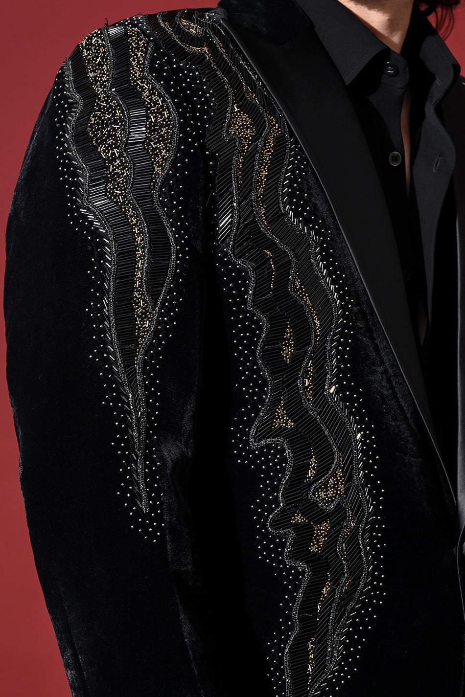 OBSIDIAN WAVE VELVET TUXEDO WITH TROUSERS